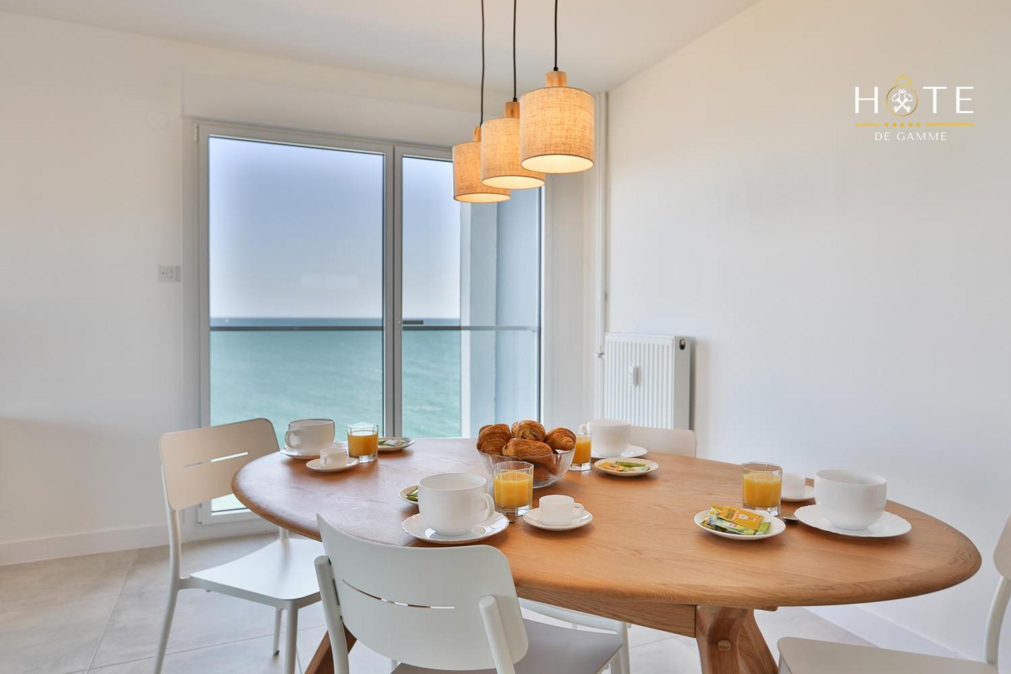Appartement De Caractere, Superbe Vue Mer 280° La Chaume Zewnętrze zdjęcie